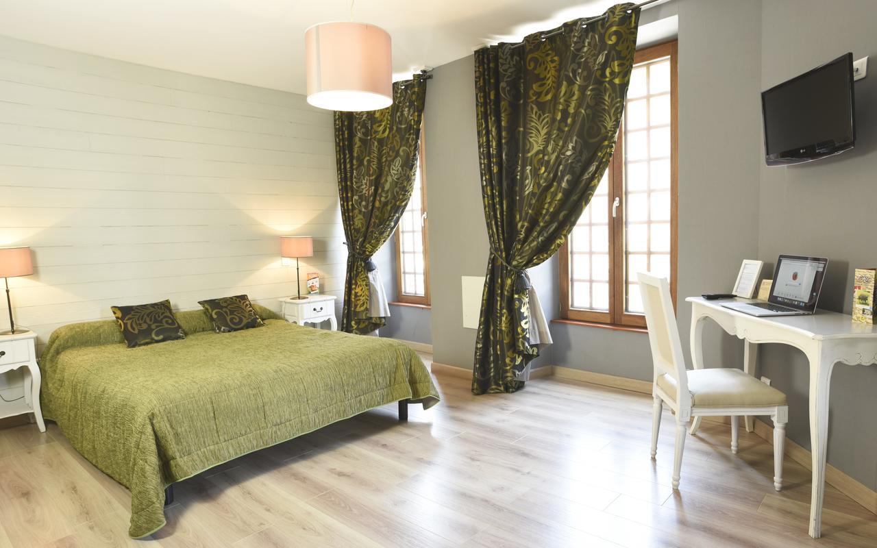 Logis Hotel-Restaurant Le Relais Hauterives Buitenkant foto